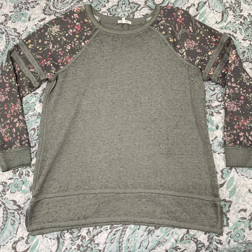 Green floral L/S top fleece